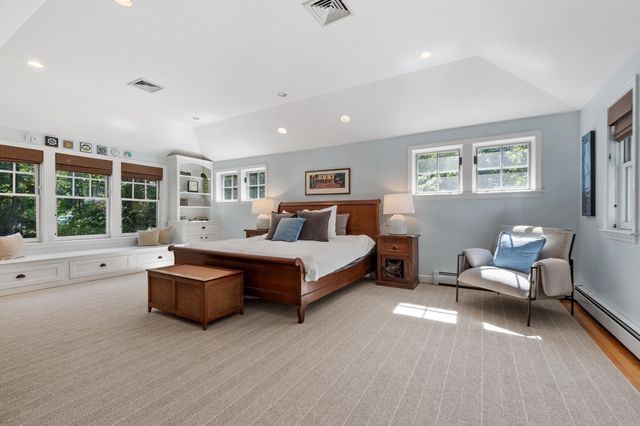 111 Old Pickard Rd, Concord, MA 01742