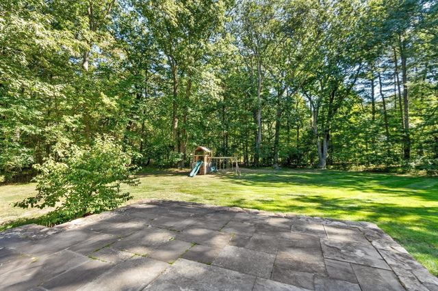 111 Old Pickard Rd, Concord, MA 01742