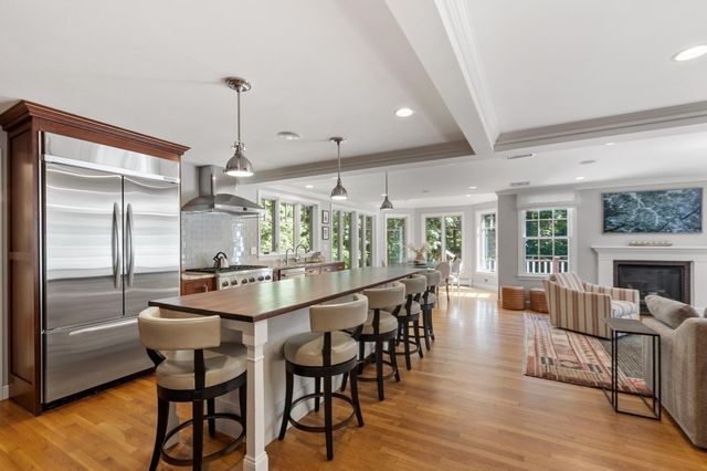111 Old Pickard Rd, Concord, MA 01742