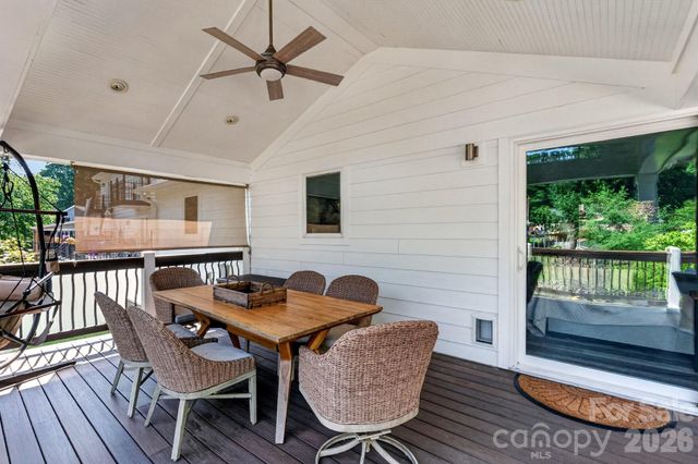 21200 Rio Oro Drive, Cornelius, NC 28031