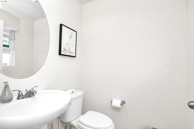 252 Coolcrest Dr, Oakley, CA 94561