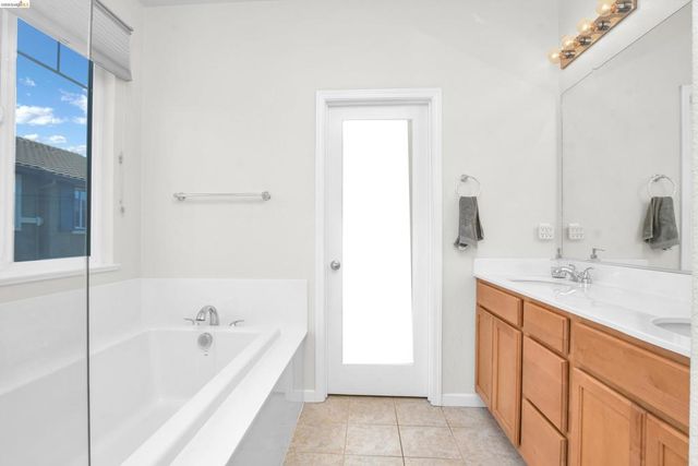 252 Coolcrest Dr, Oakley, CA 94561