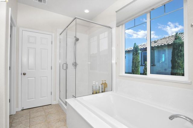 252 Coolcrest Dr, Oakley, CA 94561