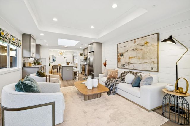 1318 Sierra Street, Redwood City, CA 94061