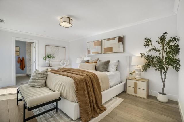 1318 Sierra Street, Redwood City, CA 94061