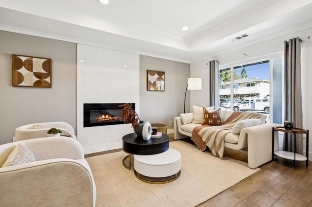 1318 Sierra Street, Redwood City, CA 94061