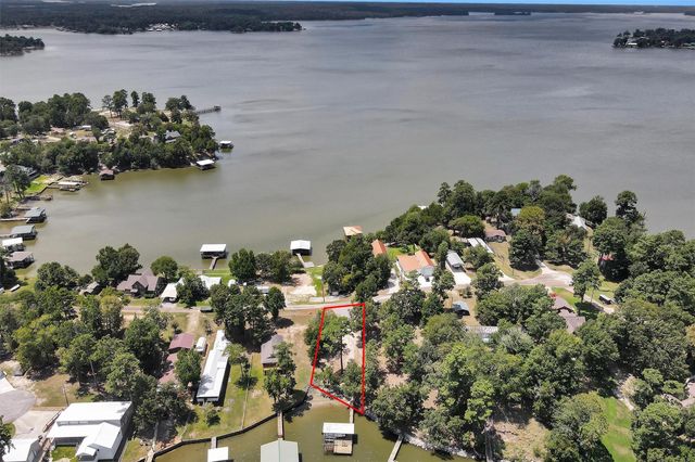 308 N Point Drive, Trinity, TX 75862