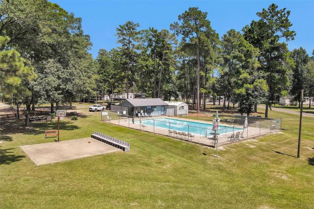 308 N Point Drive, Trinity, TX 75862
