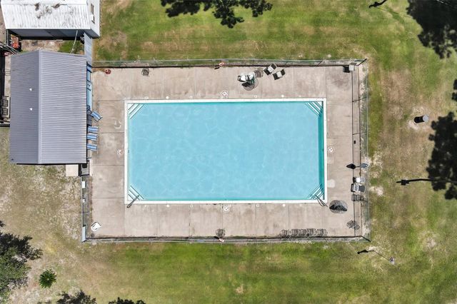 308 N Point Drive, Trinity, TX 75862
