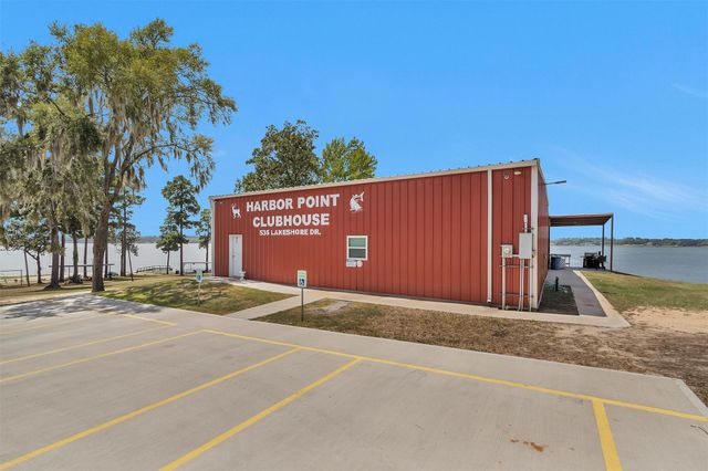 308 N Point Drive, Trinity, TX 75862