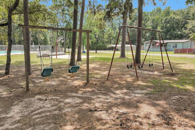 308 N Point Drive, Trinity, TX 75862