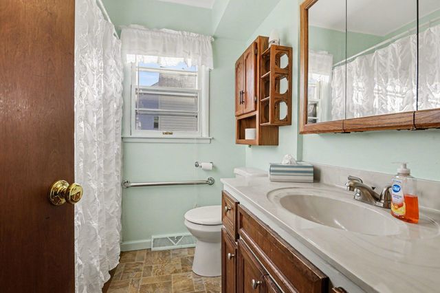 1420 Friendly Avenue, Portage, MI 49002