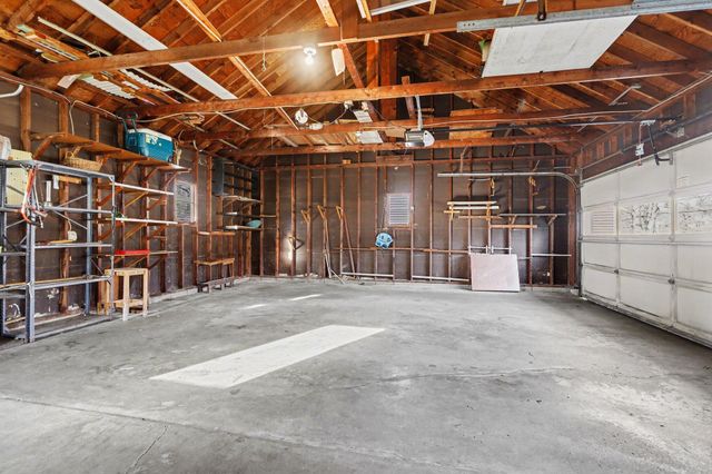 1420 Friendly Avenue, Portage, MI 49002