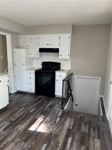 5424 Ditzler Avenue, Raytown, MO 64133