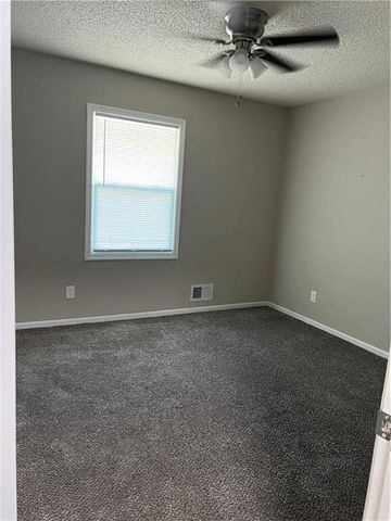 5424 Ditzler Avenue, Raytown, MO 64133