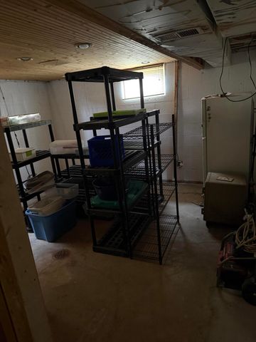 305 W 35th Avenue, Griffith, IN 46319