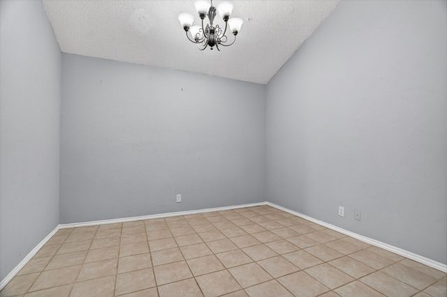 231 Shady Lane Drive, Fort Worth, TX 76112
