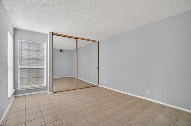 231 Shady Lane Drive, Fort Worth, TX 76112