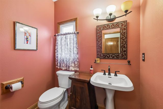 6832 Morningside Circle, Johnston, IA 50131