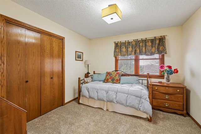 6832 Morningside Circle, Johnston, IA 50131