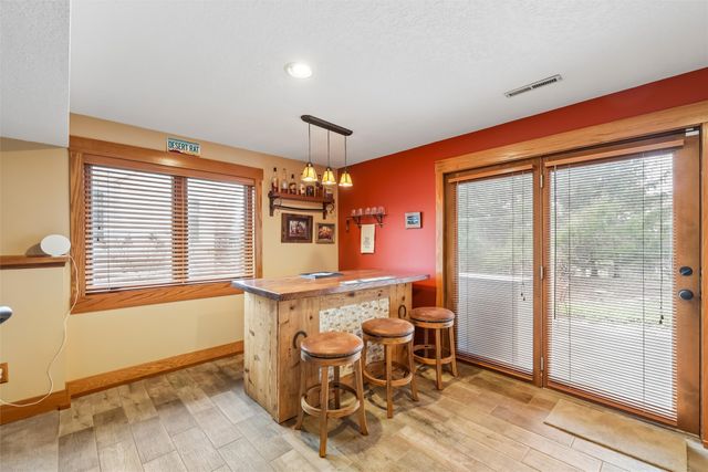 6832 Morningside Circle, Johnston, IA 50131