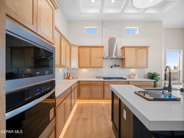 709 Tranquil Court, Horizon City, TX 79928