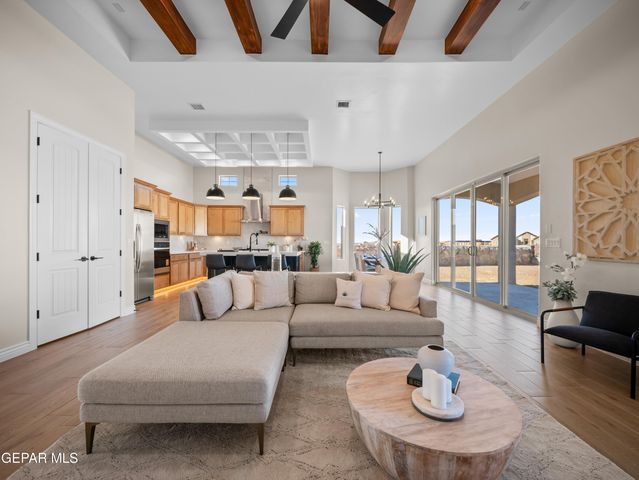 709 Tranquil Court, Horizon City, TX 79928