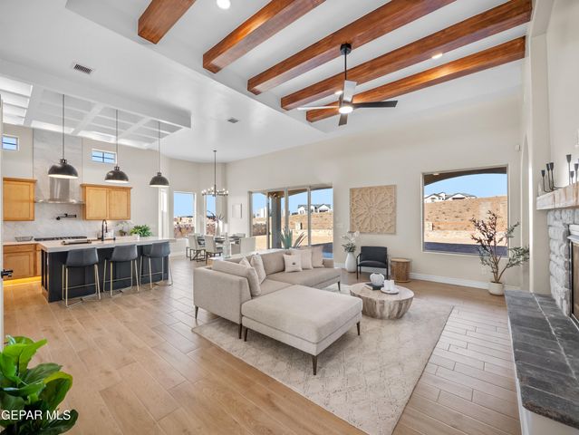709 Tranquil Court, Horizon City, TX 79928