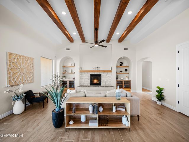 709 Tranquil Court, Horizon City, TX 79928