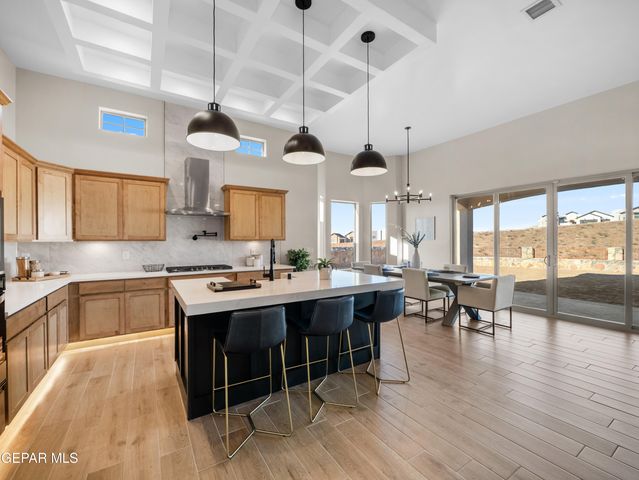 709 Tranquil Court, Horizon City, TX 79928