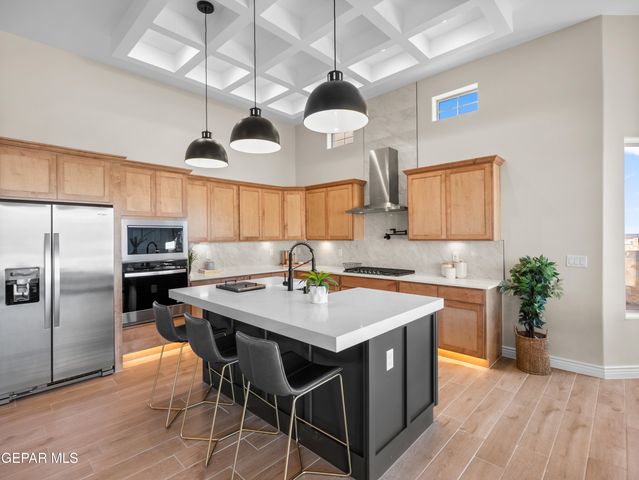 709 Tranquil Court, Horizon City, TX 79928
