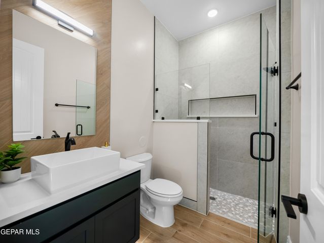 709 Tranquil Court, Horizon City, TX 79928