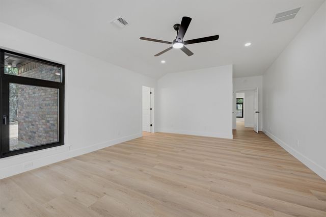 410 Arkansas Road, Sadler, TX 76264