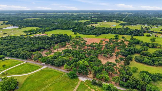 410 Arkansas Road, Sadler, TX 76264