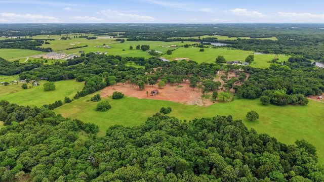 410 Arkansas Road, Sadler, TX 76264