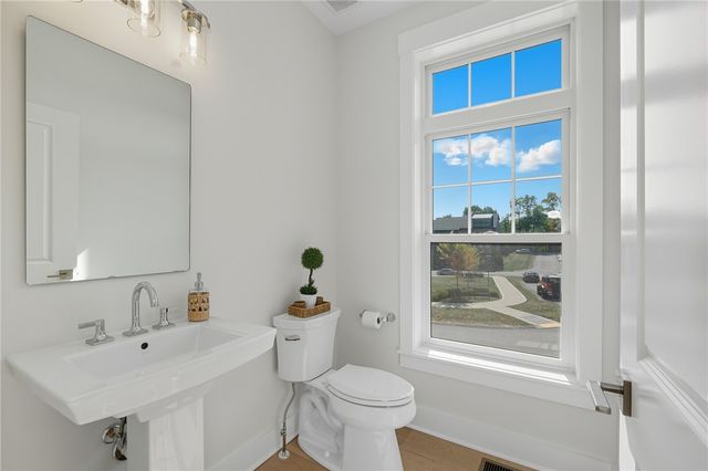 418 Magnolia Drive, Peters Twp, PA 15367