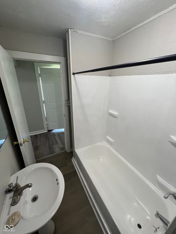 2722 N Olney Street, Indianapolis, IN 46218