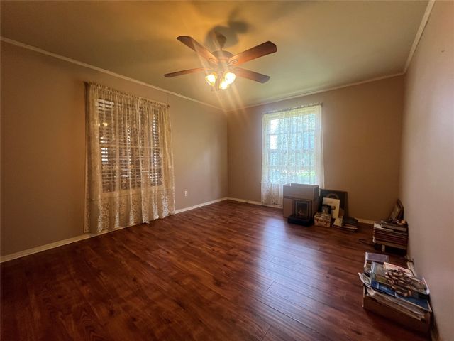 717 N 37th Street, Corsicana, TX 75110