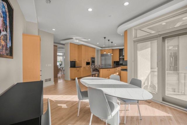 11465 Keystone Court, Hopkins, MN 55305