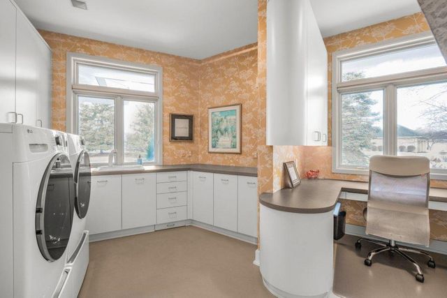 11465 Keystone Court, Hopkins, MN 55305