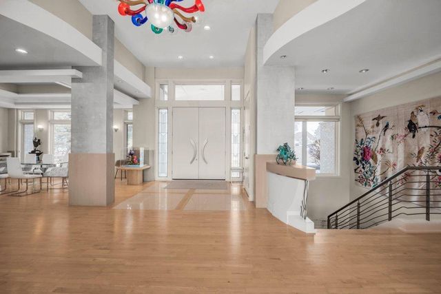 11465 Keystone Court, Hopkins, MN 55305