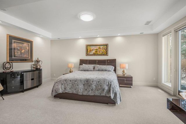 11465 Keystone Court, Hopkins, MN 55305