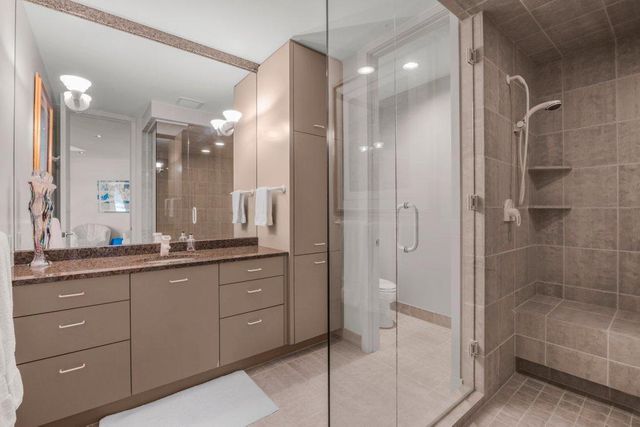 11465 Keystone Court, Minnetonka, MN 55305