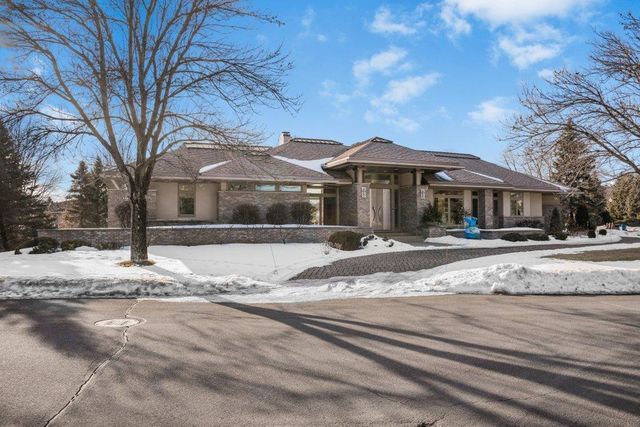11465 Keystone Court, Hopkins, MN 55305