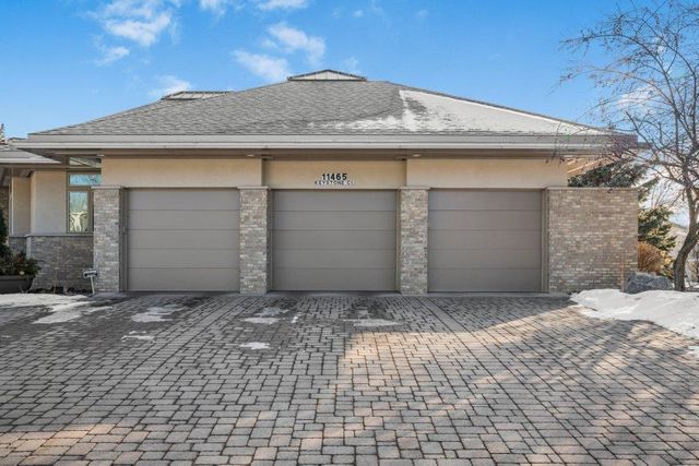 11465 Keystone Court, Hopkins, MN 55305