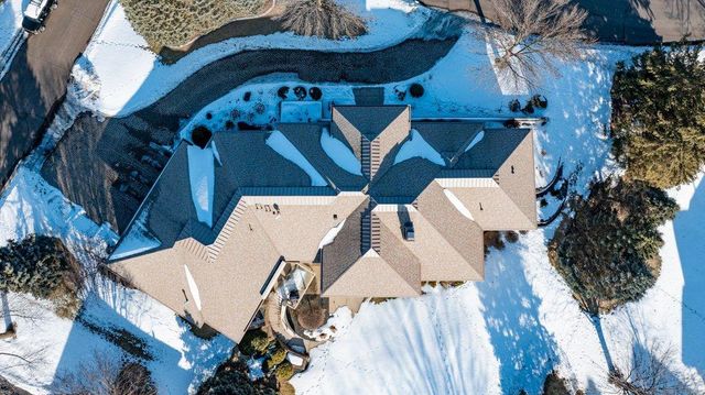 11465 Keystone Court, Hopkins, MN 55305