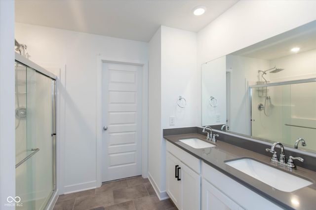2867 Kramer Drive, Greenwood, IN 46143