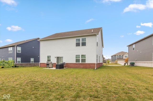 2867 Kramer Drive, Greenwood, IN 46143