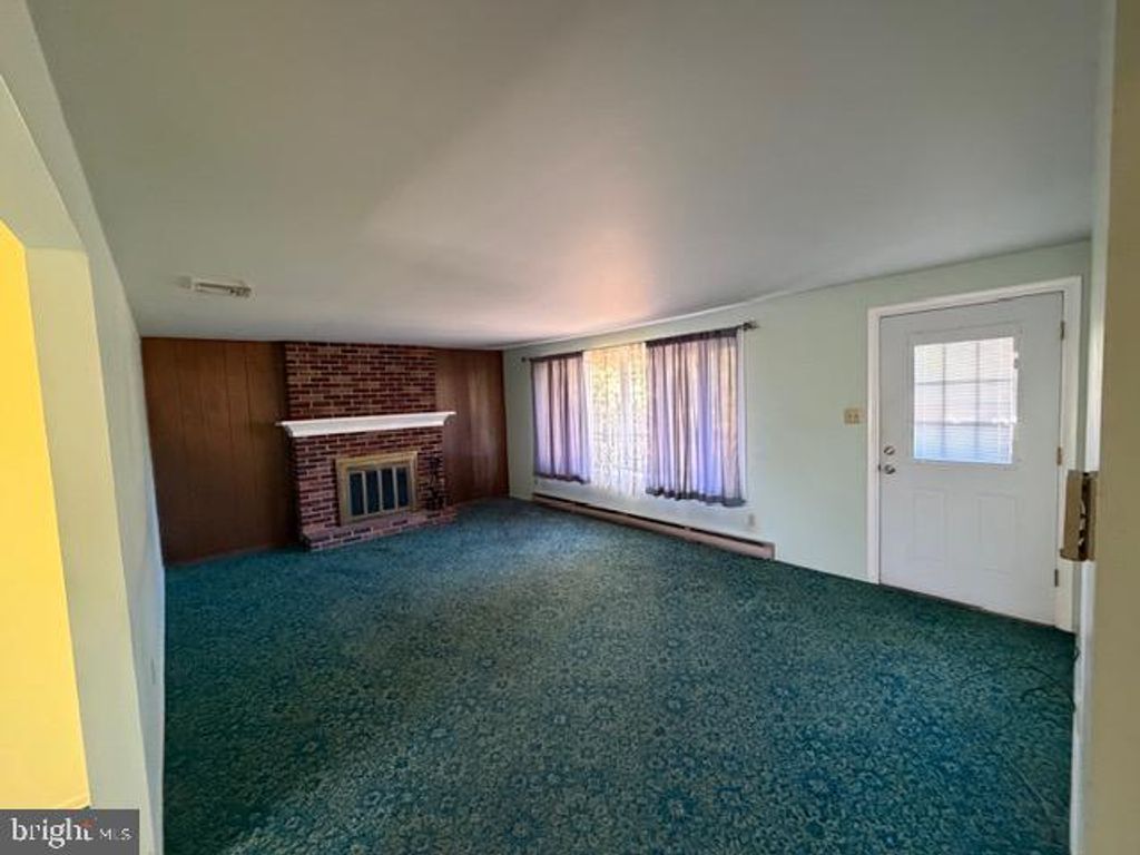 614 KEYSTONE DR, SELLERSVILLE, PA 18960 — photo 2