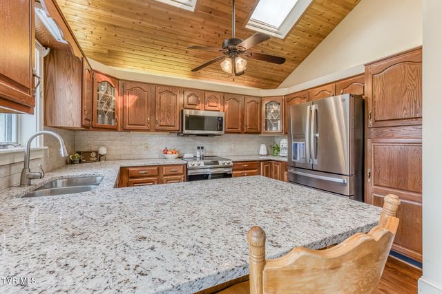 222 Willowbend Court, Kingsport, TN 37660